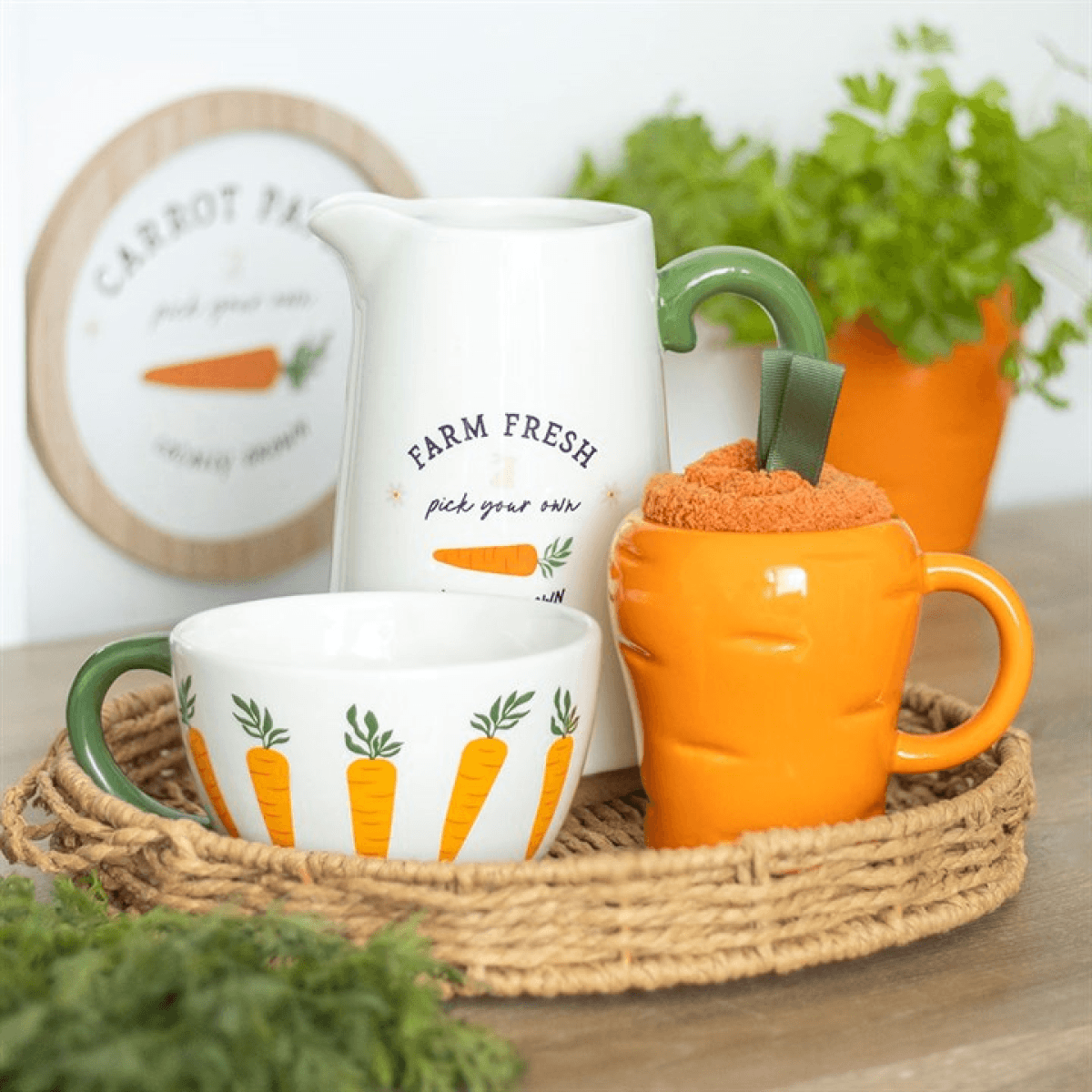 Carrot Shaped Mug and Socks Set N/A