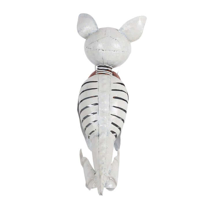 Metal skeleton dog ornament showcasing a playful design, perfect for Halloween displays and seasonal decorations.