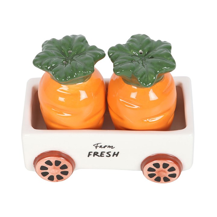 Carrot Salt and Pepper Shakers in Wagon-Sociodigi