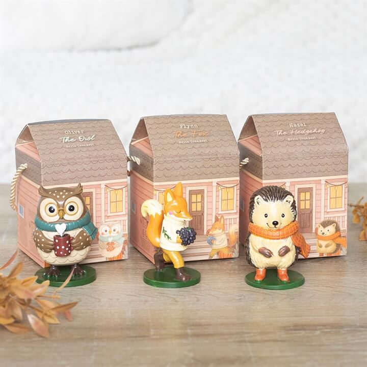 Add a charming woodland accent to your home with the Flynn Fox Ornament, a delightful resin figure that brings warmth and personality to any space. With its playful design and natural appeal, this fox ornament is perfect for creating a cosy, nature-inspir
