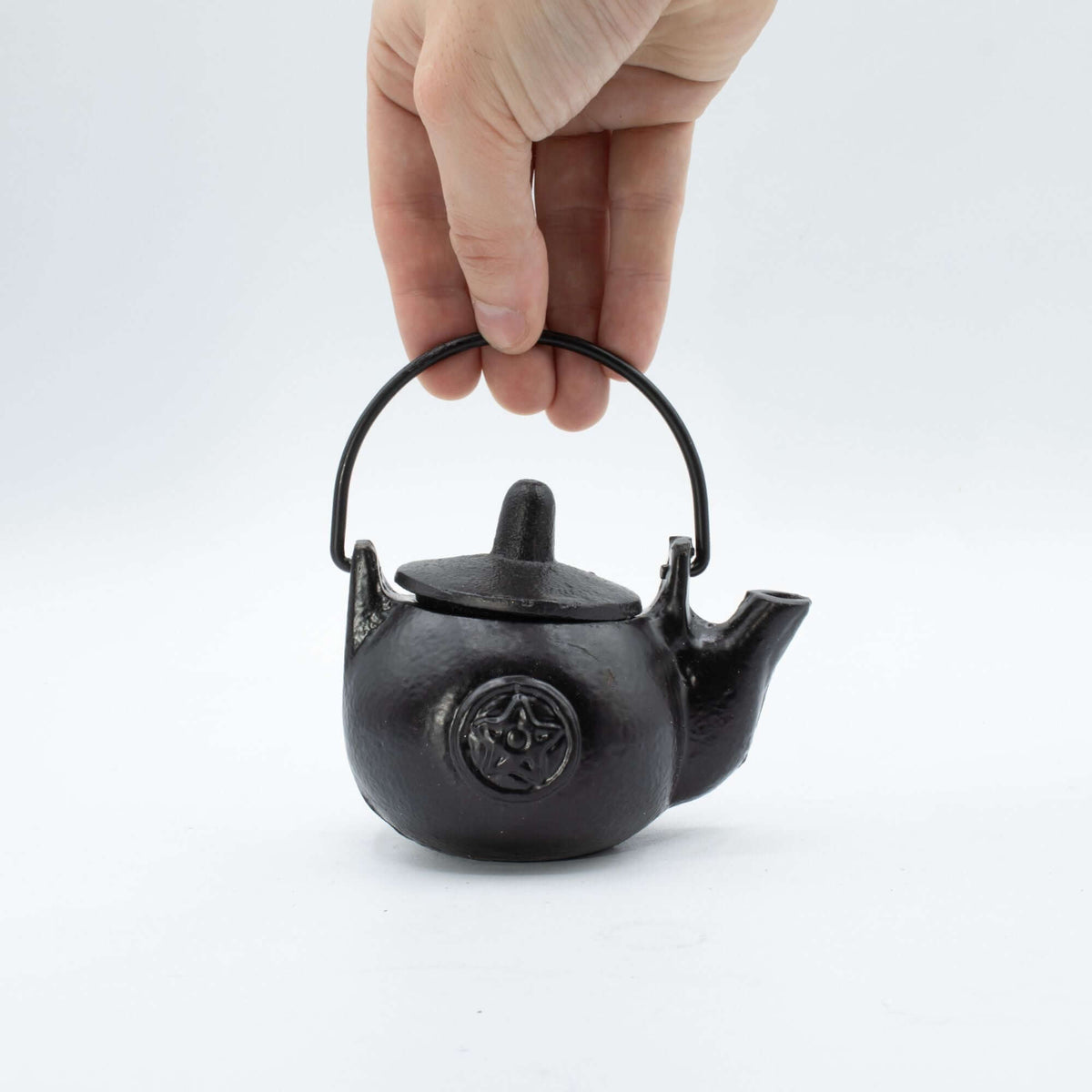 Small Cast Iron Ritual Pot with Pentagon 8x8x10cm