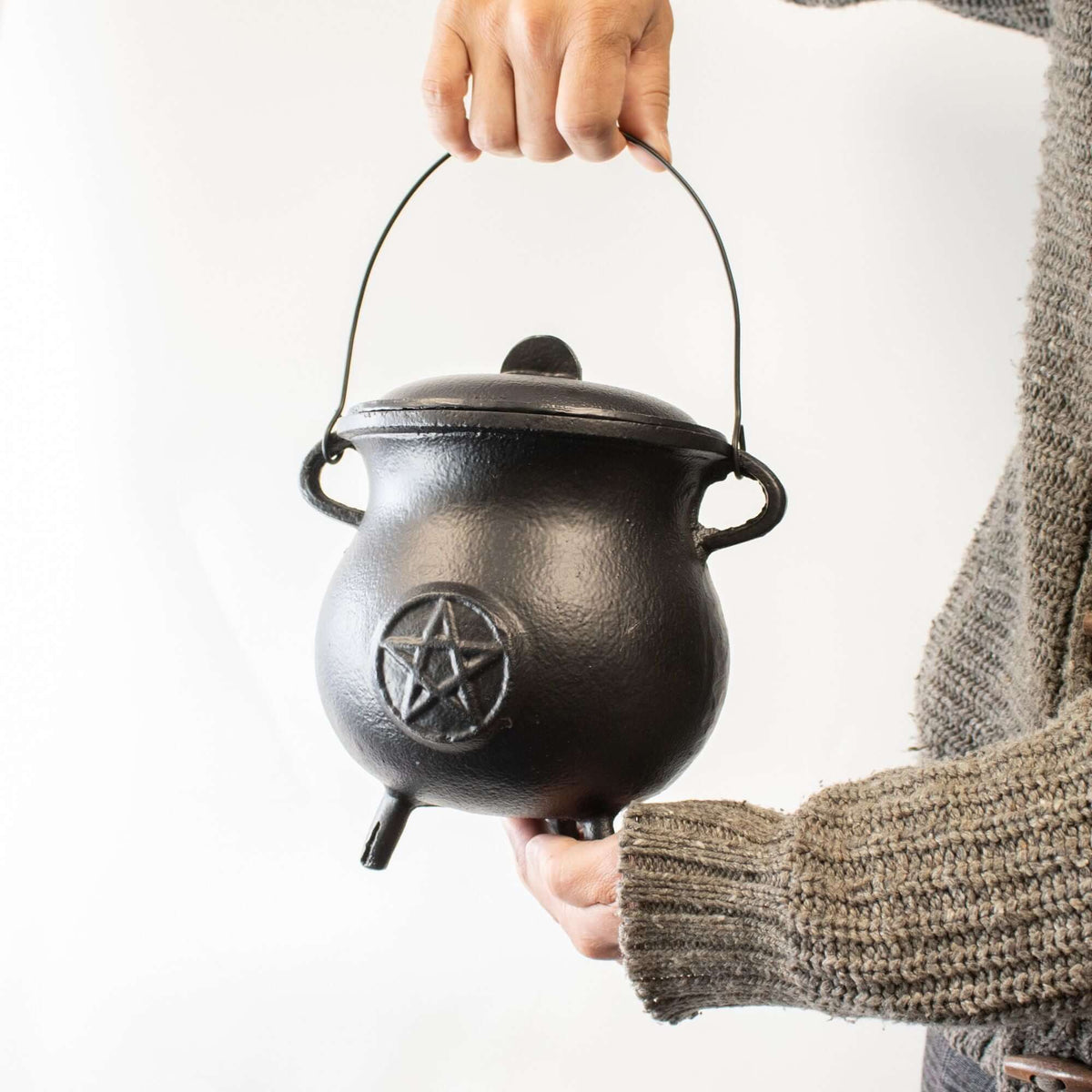 Extra Huge Cast Iron Cauldron with Pentagram 23x18cm (at least 4kg)