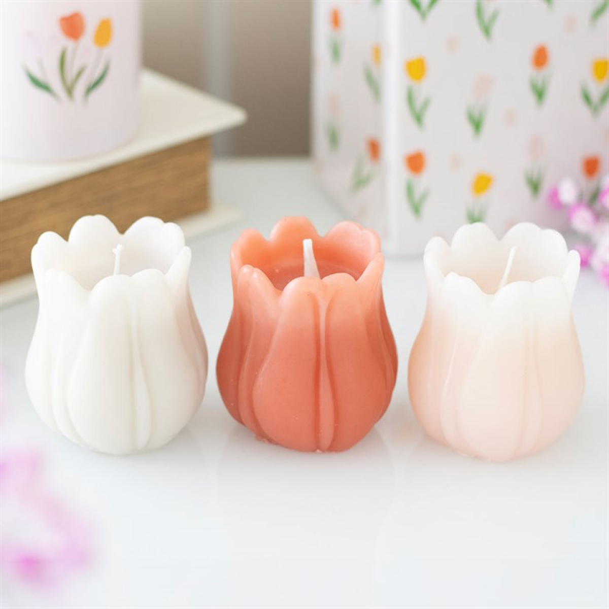 Set of 3 Tulip Shaped Candles N/A