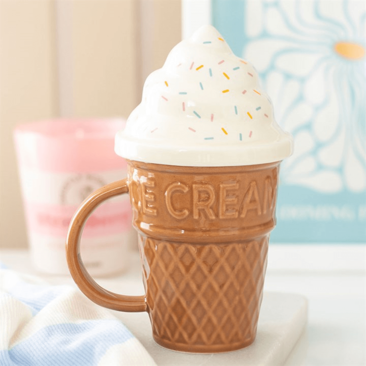 Ice Cream Cone Lidded Mug N/A