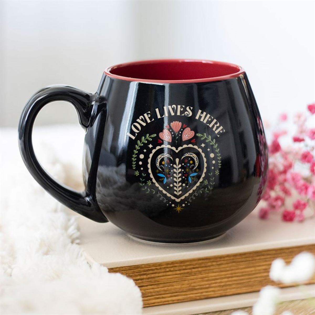 Love Lives Here Folk Heart Rounded Mug N/A