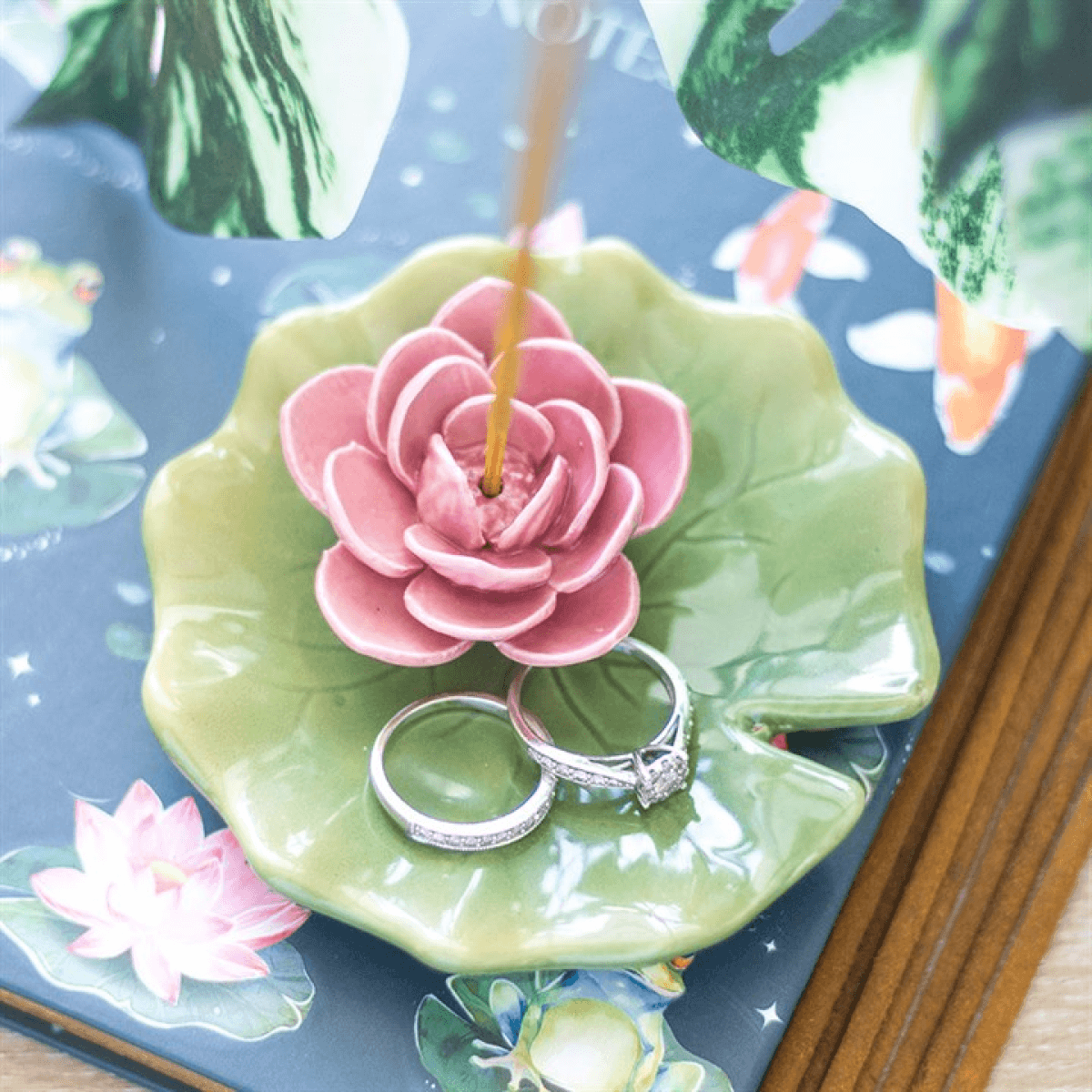 Lily Pad Trinket Dish and Incense Stick Holder N/A