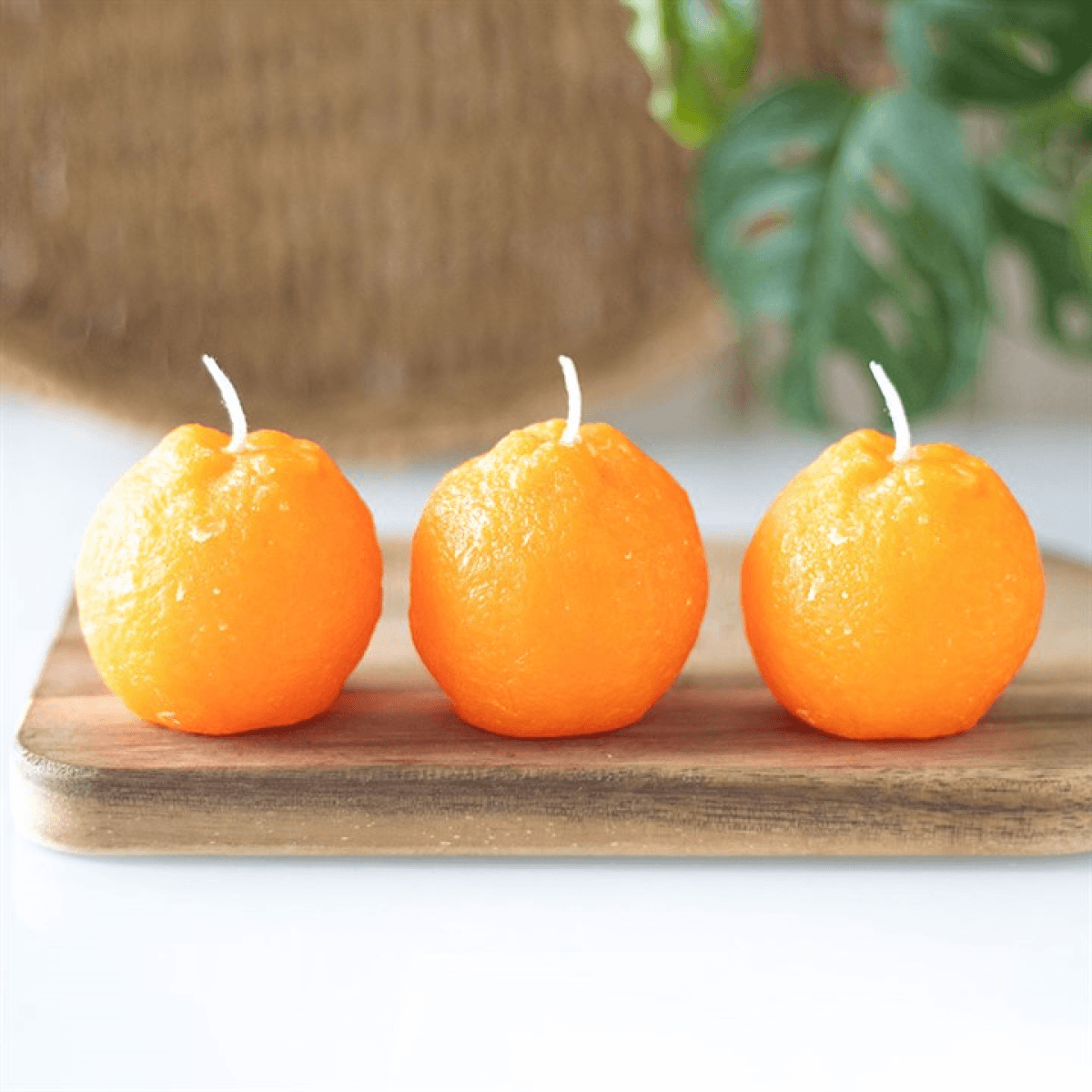 Set of 3 Orange Shaped Candles N/A